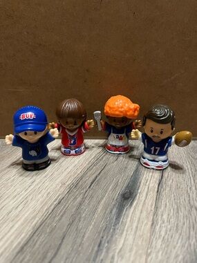 RARE Buffalo Bills Original 2021 Little People Josh Allen Set Wing Hat Guy